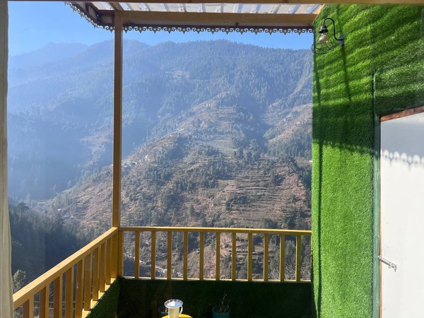 Balcony view over the valley